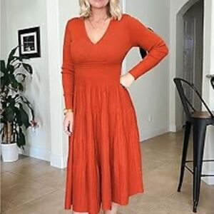 Chic Long Sleeve V-Neck Dress in Orange